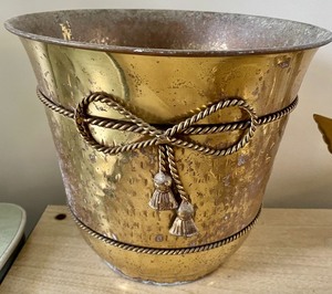 lot 165 image: Beautiful Brass