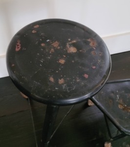 lot 10A image: Vintage Metal Stool with Moveable Step