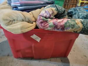 Tote full of blankets...