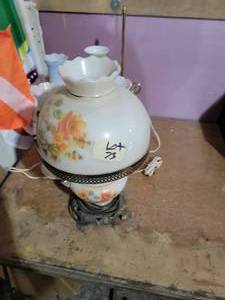 Lot of Vintage Lamps...