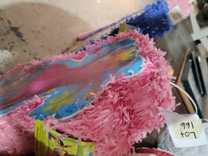 Trolls pinata...