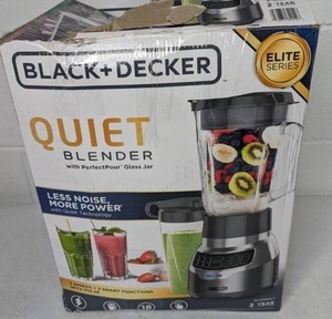 lot 117 image: BlackDecker PowerCrush Digital Quiet Blender