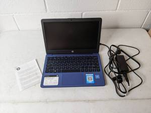 lot 78 image: HP 14 Stream Touchscreen Laptop