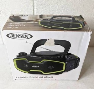 lot 74 image: Jensen CD-575 Portable Stereo MP3 CD Player With Pll AMFM Radio