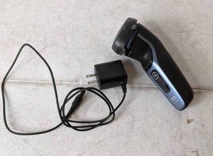 lot 250 image: Philips Norelco 3500 Series WetDry Electric Shaver