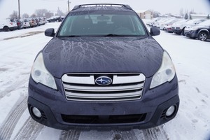 2013 Subaru Outback Premium AWD - One Owner -