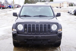 lot 21 image: 2009 Jeep Patriot Sport 4x4 - 2 Owners - 71,387 Miles -