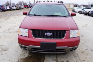 lot 24 image: 2007 Ford Freestyle SEL - 61,791 Miles -