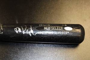 lot 4 image: Louisville Slugger Cracked Bat Max Kepler Autograph JSA COA #Q01313