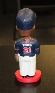 lot 16 image: Minnesota Twins Delmon Young Bobblead Figure