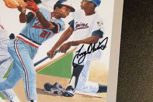 lot 41 image: 1994 Minnesota Twins Yearbook Tony Oliva Autograph Book