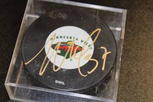 lot 82 image: Minnesota Wild Wes Walz Autograph Hockey Puck