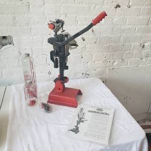 lot 38 image: MEC Shotshell Reloader