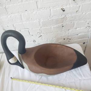 lot 56 image: Big Sky Carvers Canadian Goose