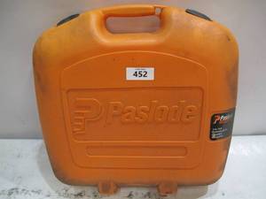 lot 452 image: Paslode IM200F18 Cordless 18 Gauge Finish Nailer - UntestedUSED - AS-IS