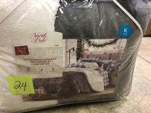 lot 124 image: North Pole Ultra Mink & Sherpa Reversible Comforter size King  see pictures