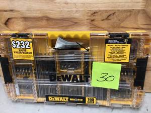 lot 130 image: Dewalt MAXFIT Steel Drill and Driving Bit Set (160-Piece) not used