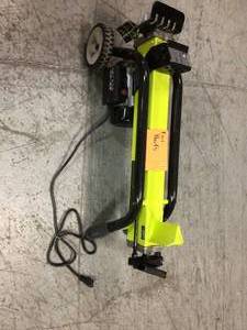 lot 17 image: 5-Ton 15 Amp Electric Log Splitter by RYOBI For Parts Customer Returns See Pictures