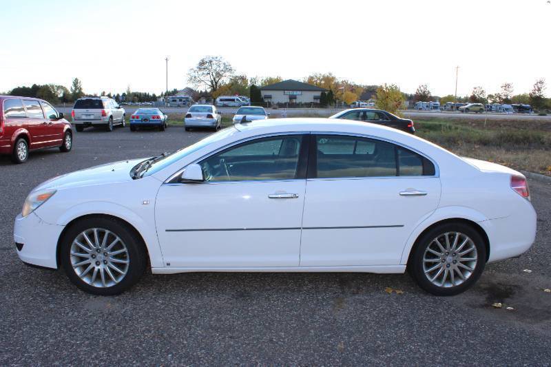 lot 6 image: 2008 Saturn Aura XR