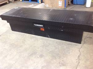 71.36 Matte Black Aluminum Full Size Crossbed Truck Tool Box Slighly Damaged Customer Returns See Pictures