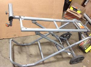 Universal Mobile Miter Saw Stand with Mounting Braces Customer Returns See Pictures