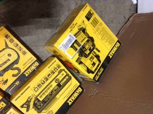 Lot of Dewalt of Automatic Battery Charger & Maintainer Customer Returns See Pictures