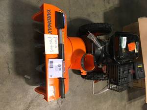 YARDMAX 22 in. 2-Stage Gas Snow Blower No Working for Parts See Pictures