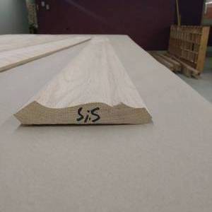 78 x 4 58 Red Oak BedCrown Moulding (SCW6)