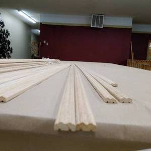 14 x 58 Red Oak Beaded Shelf Edge (SCW15)