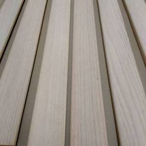 58 x 2 12 Red Oak Panel Moulding, Finger-jointed wVeneer (SN6)