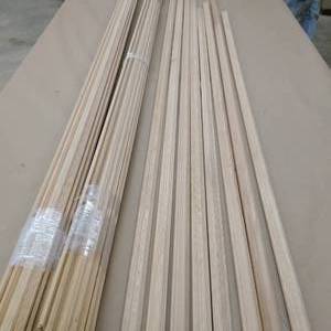 34 x 1 516 Red Oak WainscotPanel Cap Moudling 200 LF (SCE27)