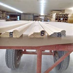 34 x 1 34 Elm Chair RailBase Cap Moulding 30 LF (SCE43)