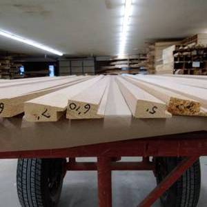 34 x 1 12 Red Oak Picture Frame Moulding 115 LF (SCE53)