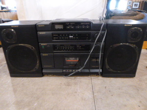 Vintage Sony AMFM Cassette CD Player Boom Box
