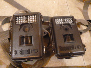 2 Bushnell Trail Cameras