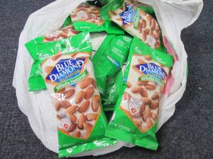 12-4 oz pks Blue Diamond Almonds Wh...