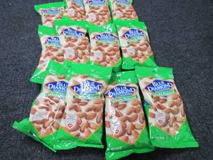 12-4 oz pks Blue Diamond Almonds Wh...