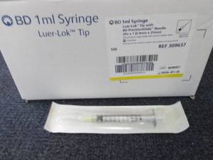 Box of 100 BD Syringes with Hypoder...