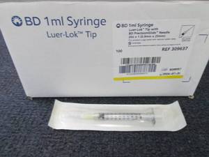 Box of 100 BD Syringes with Hypoder...