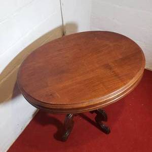 Stout Antique Victorian Parlor Table
