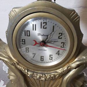 Eye Catching Bronze Art Deco Mantel Clock