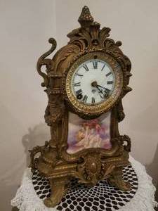 Gorgeous Antique French Porcelain Mantle Clock