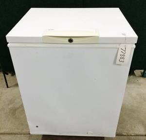lot 1 image: Kenmore Model 253.9185110 Chest Freezer - Good Working Condition