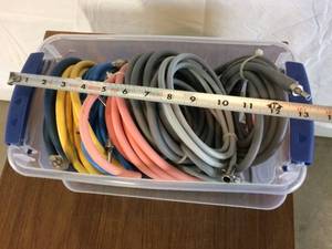 lot 10 image: Lot Of Tubes