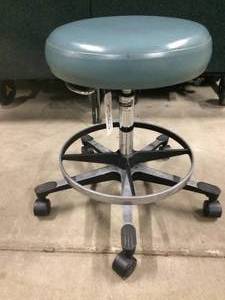 lot 23 image: Pneumatic Exam Room Stool