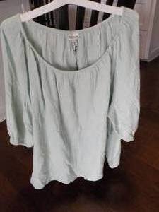 2 AVA-Viv tops size 4x...