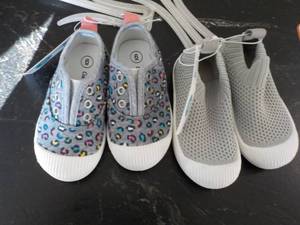 Childrens size 6 2 pr Cat and Jack...
