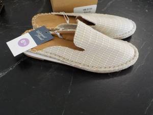 Universal Thread Size 6 12 Shoes...