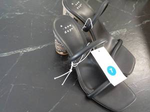 A New Day size 7 Shoes...