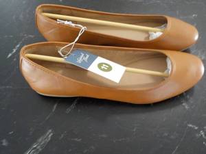 Universal Threads size 11 Shoes...